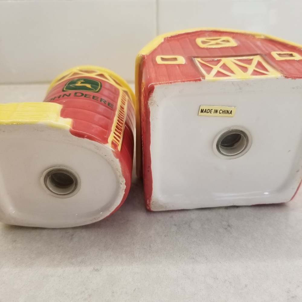 John Deere Salt and Pepper Shaker - Picture 10 of 11